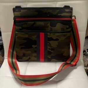 COPY - Haute shore army green Neoprene camo bag
